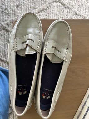 Cole Haan Leather Penny Loafers in Silver. size 7.5
